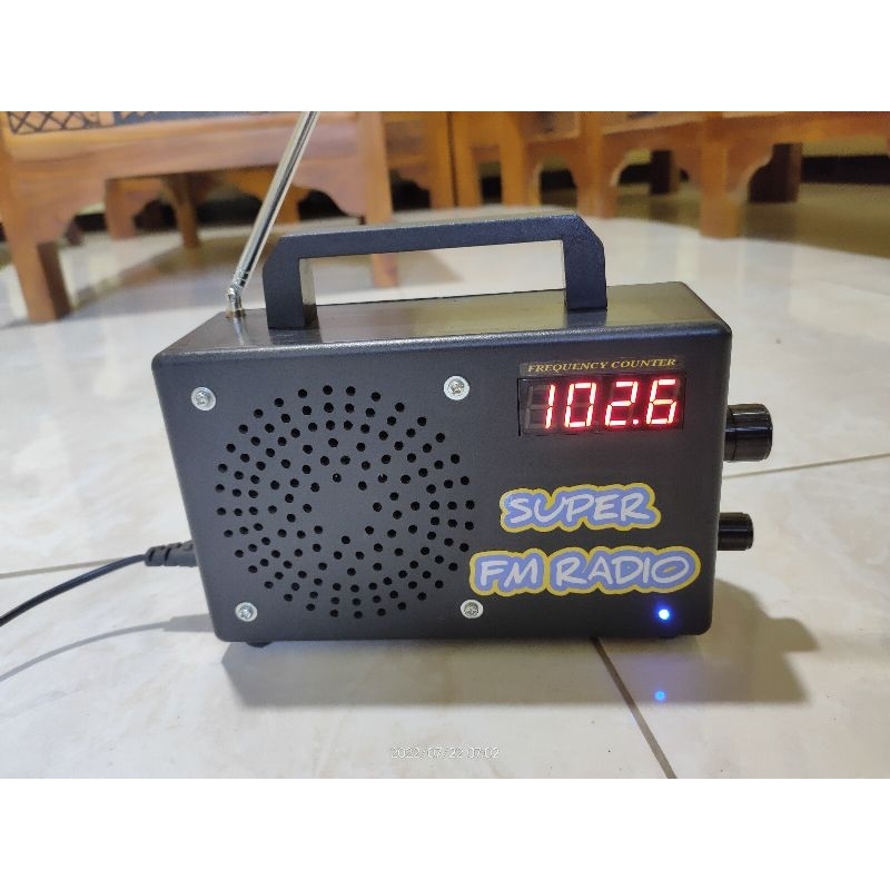RADIO TUNER FM SPEAKER PLUS FREKUENSI COUNTER