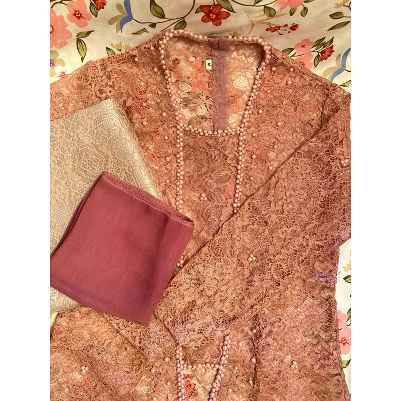 KEBAYA ROSE GOLD