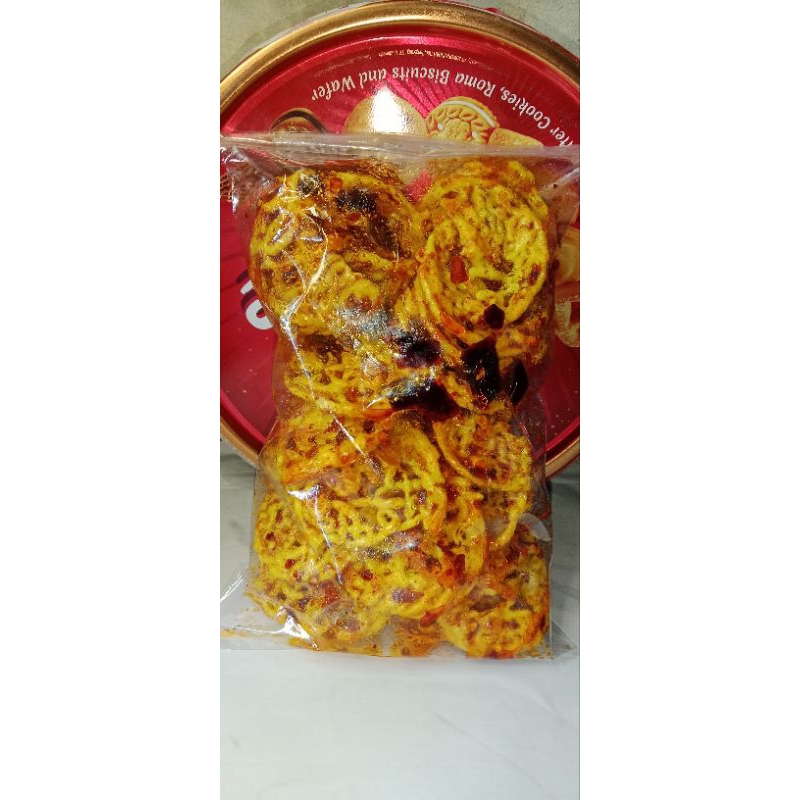 

PUKMIE / KERUPUK MIE / SEBLAK KERUPUK MIE VIRAL BUMBU PEDAS GURIH EXTRA KENCUR KEMASAN 500GRAM