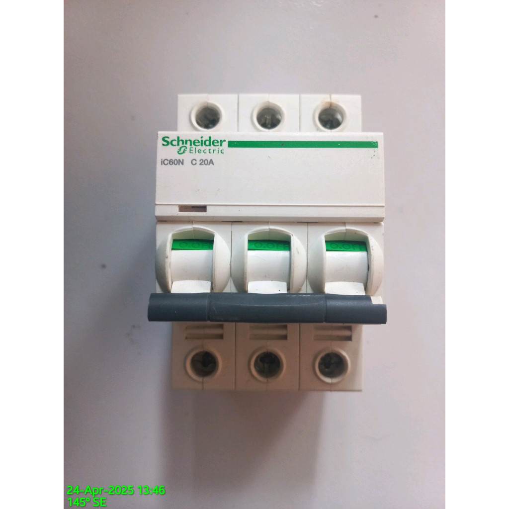 MCB Schneider 3P 20A IC60N
