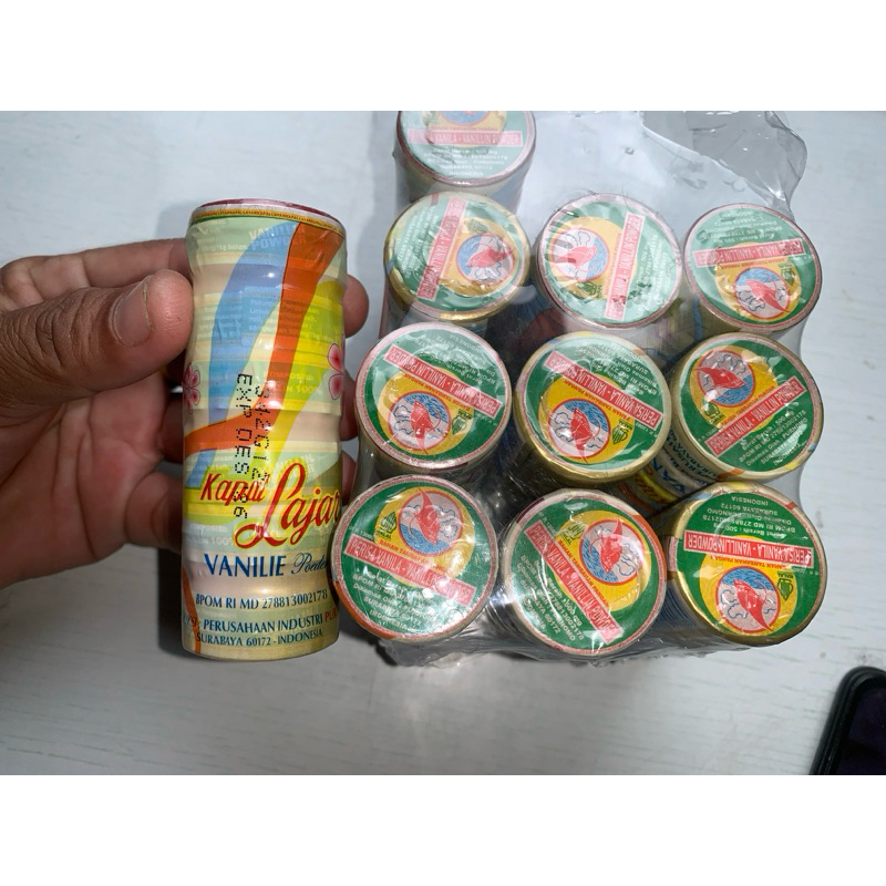 

vanilie powder / vanili kue kapal lajar isi 6