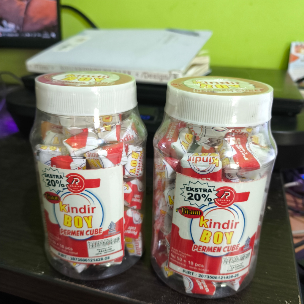

Permen Coklat Kinderboy Cube Candy isi 60pcs