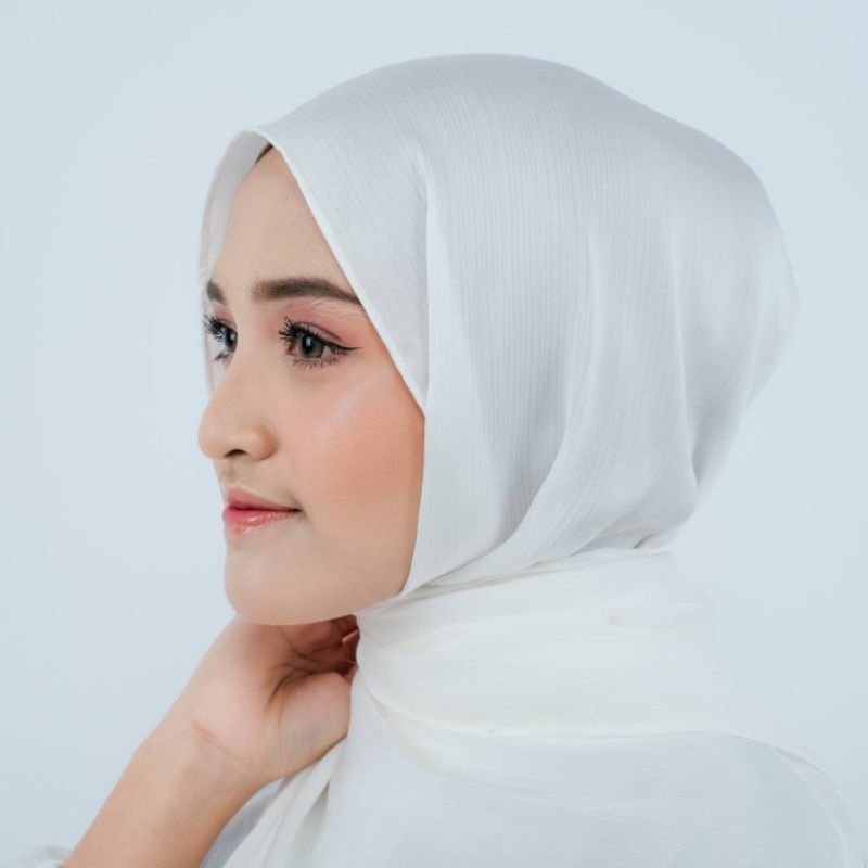 Pasmina silk - pasmina silk putih premium - pasmina silk premium - pasmina cardenza silk premium