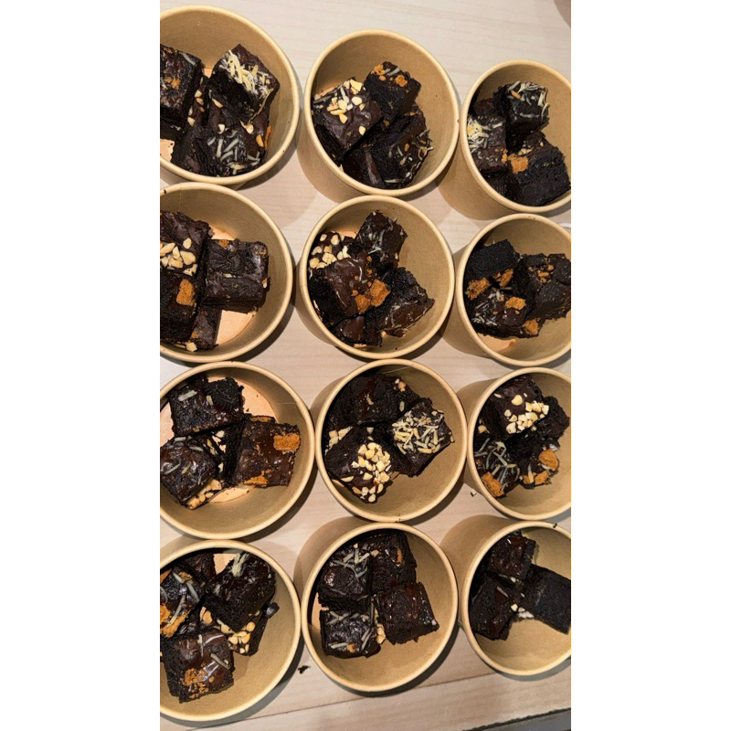 

Brownies Cup isi 6