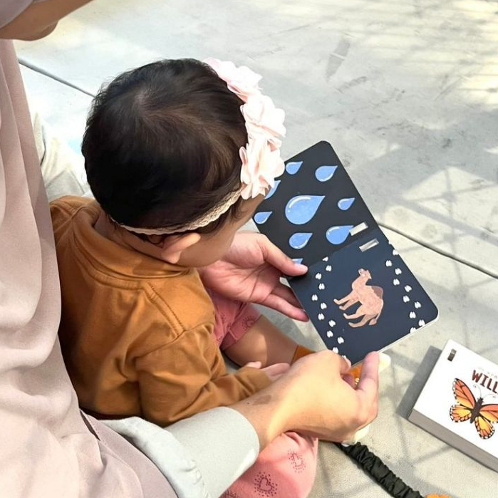 Surau Kecil - Bermain ke Rumah Rasulullah | Buku Kontras Bayi 0 Tahun