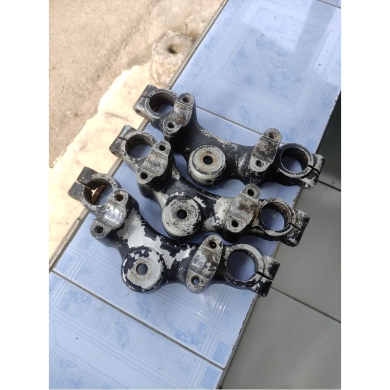 segitiga atas/T atas suzuki TRS original made in japan