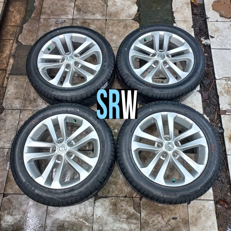 Velg Mobil Second OEM NISSAN JUKE Ring 17 lebar 7 pcd 5x114.3 + Ban 215 55 R17