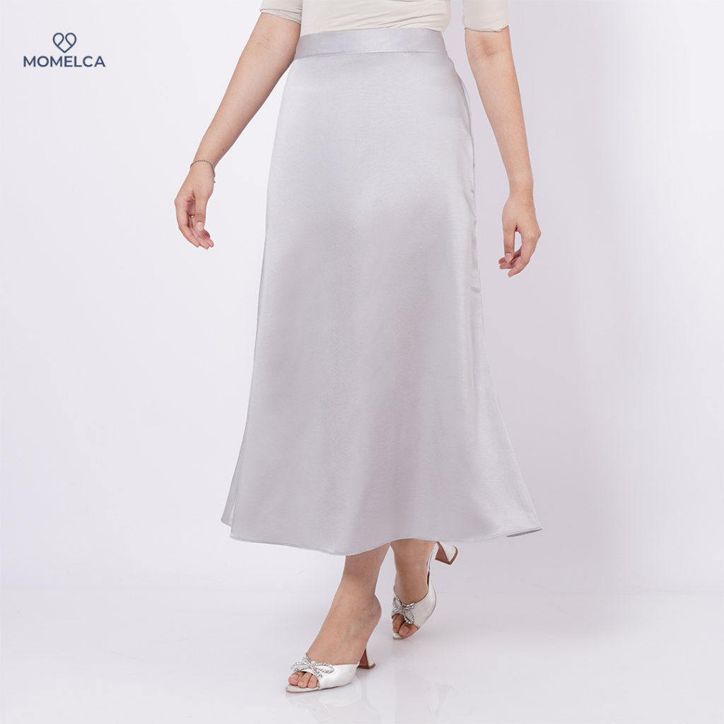 MOMELCA Janna Maxi Silk Skirt - Bawahan Rok Wanita