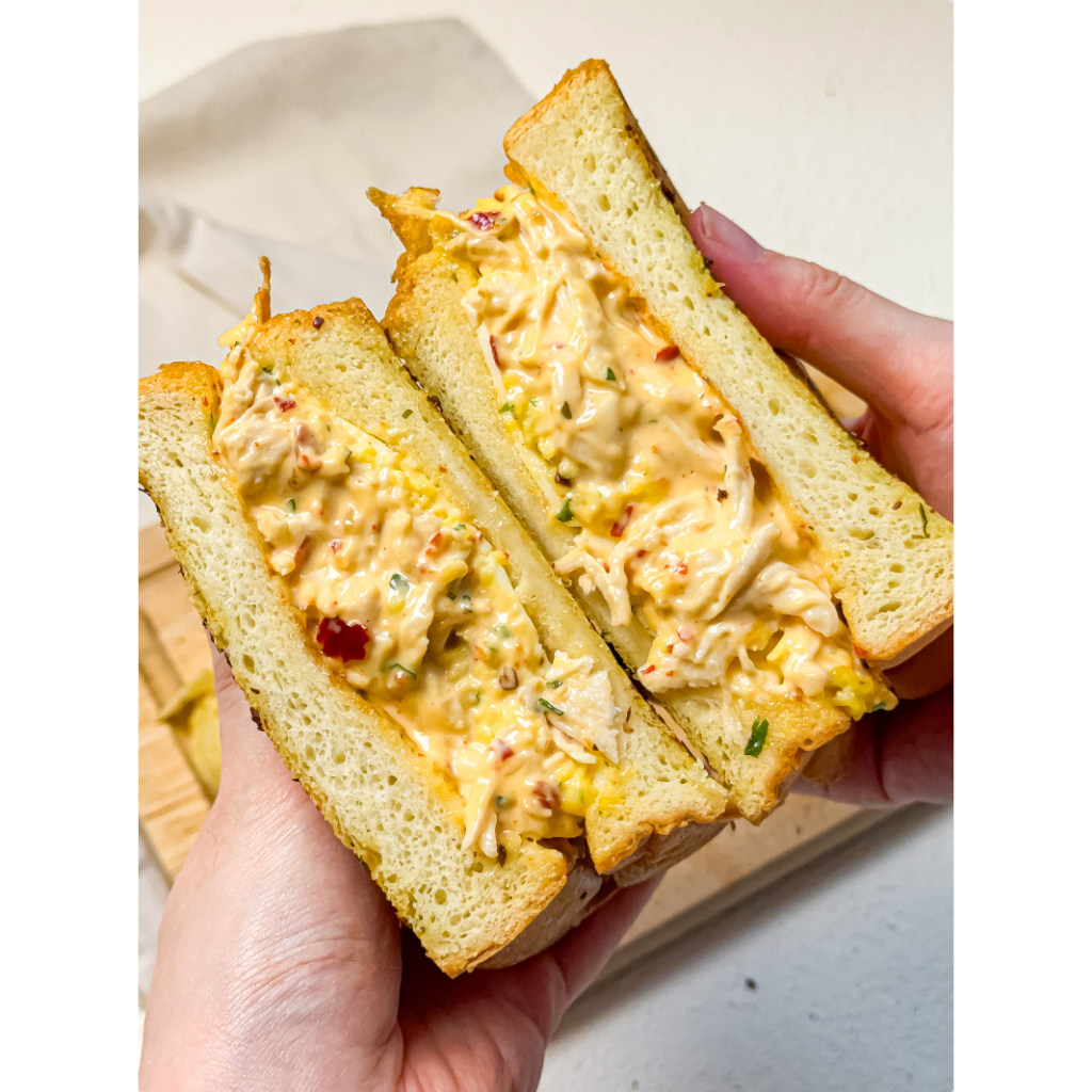 

Chilli Oil Halal ORINAL/KING SAMBAL/170gr/Sambal Premium/Sambal Bawang/Minyak Cabai/Saus Cabai