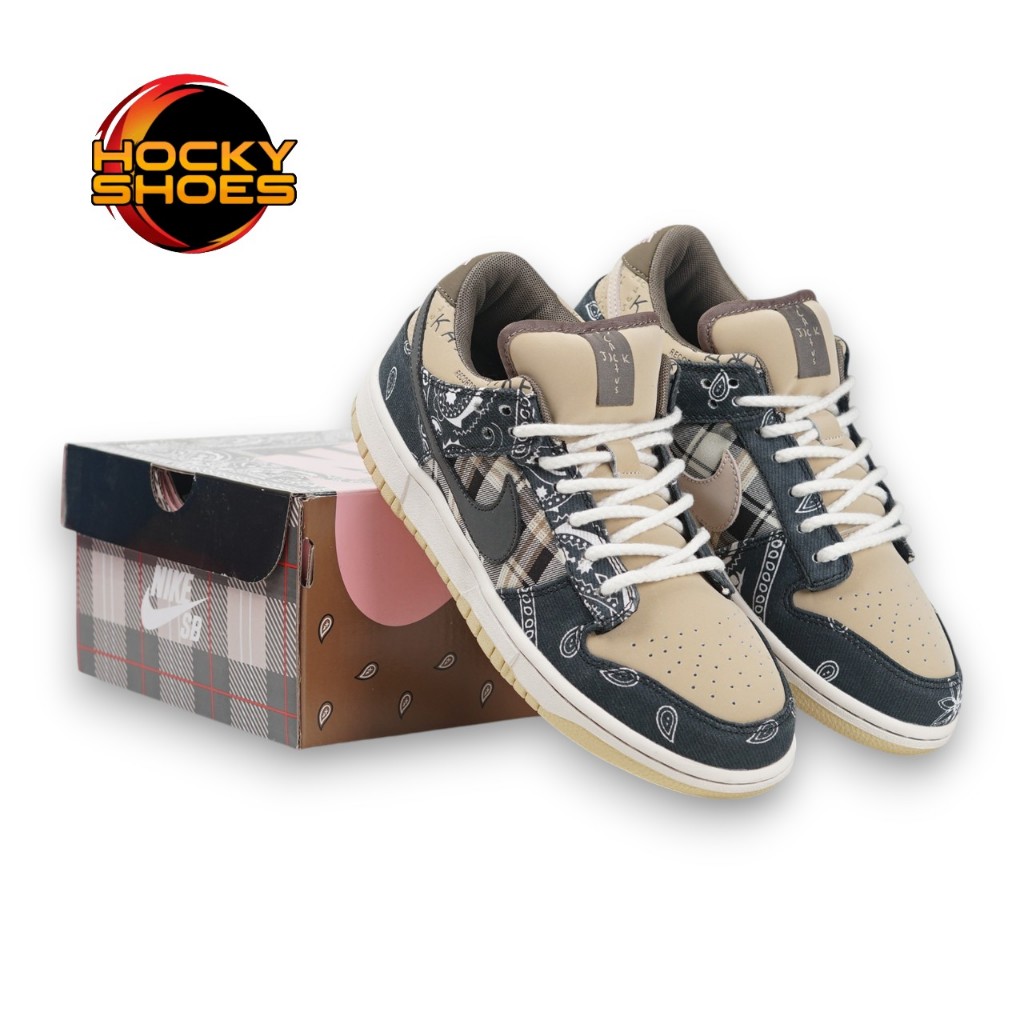 Sneakers Pria SB Dunk Low X Travis Scott