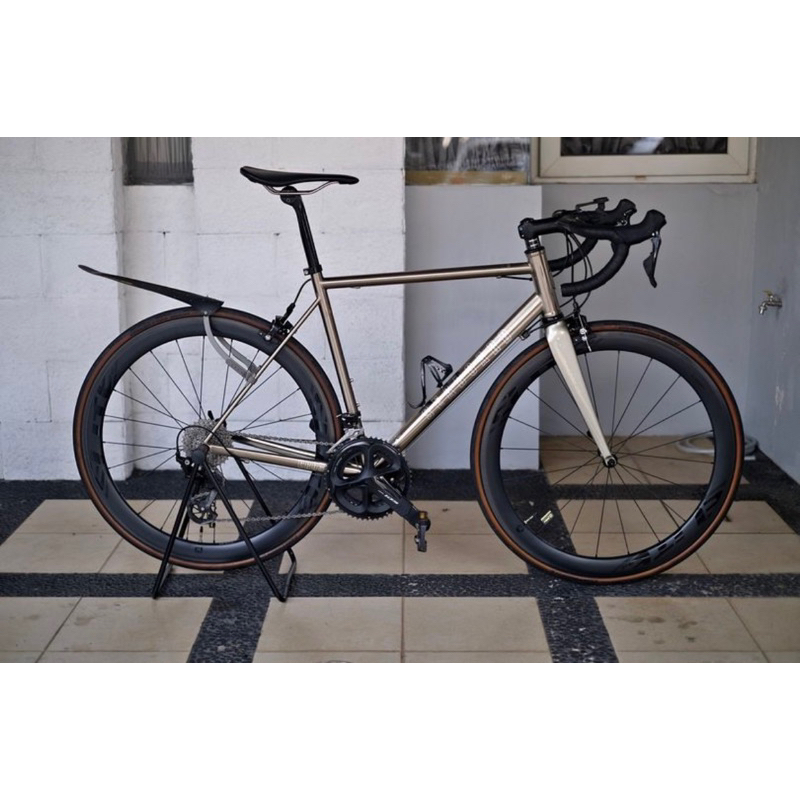 Roadbike Tsunami Seaboard CR03