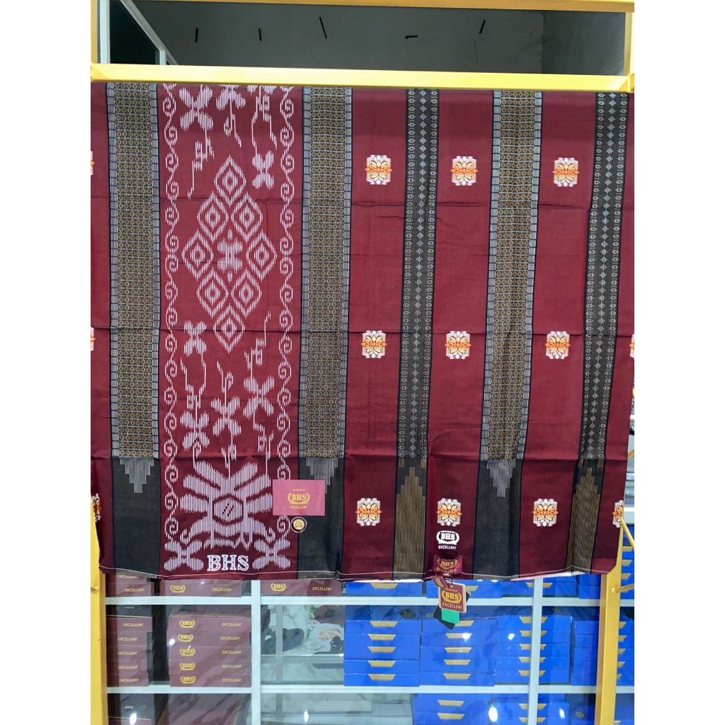SARUNG BHS EXCELENT GOLD SGB E52 MERAH MAROON