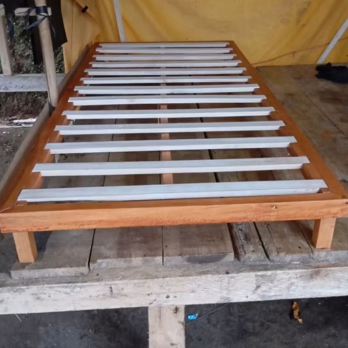 Dipan tempat tidur / dipan kasur ukuran 90x200 tinggi 17cm bahan kayu pilihan