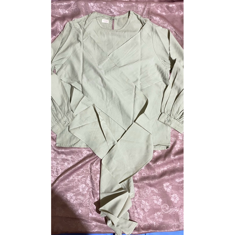 blouse sage size s katun