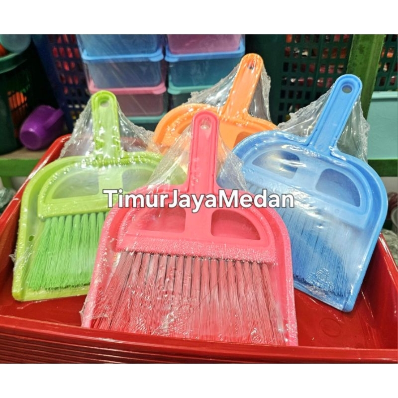 Sapu Mobil Sekop Mini Serbaguna Maspion