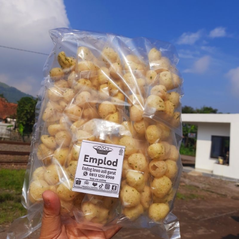 

EMPLOD untuk dijual lagi (Original) 300gr isi 10 pack rasa DAUN JERUK ENDOG LEWO CIMOL KERING asli Garut MURAH
