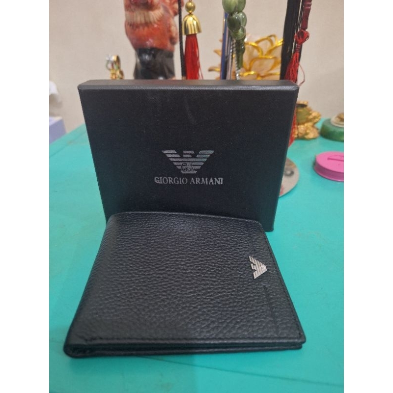 Dompet branded Giorgio armani 
Limited edition 
Barang terawat 
Pemakaian pribadi