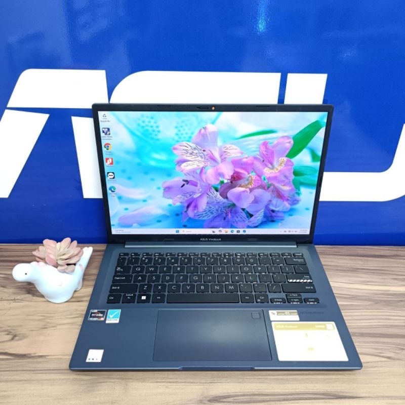 LAPTOP ASUS VIVOBOOK M1403QA AMD RYZEN 5-5600H AMD RADEON RAM 16GB DDR4 SSD 512GB NVME 14INCH OLED 2