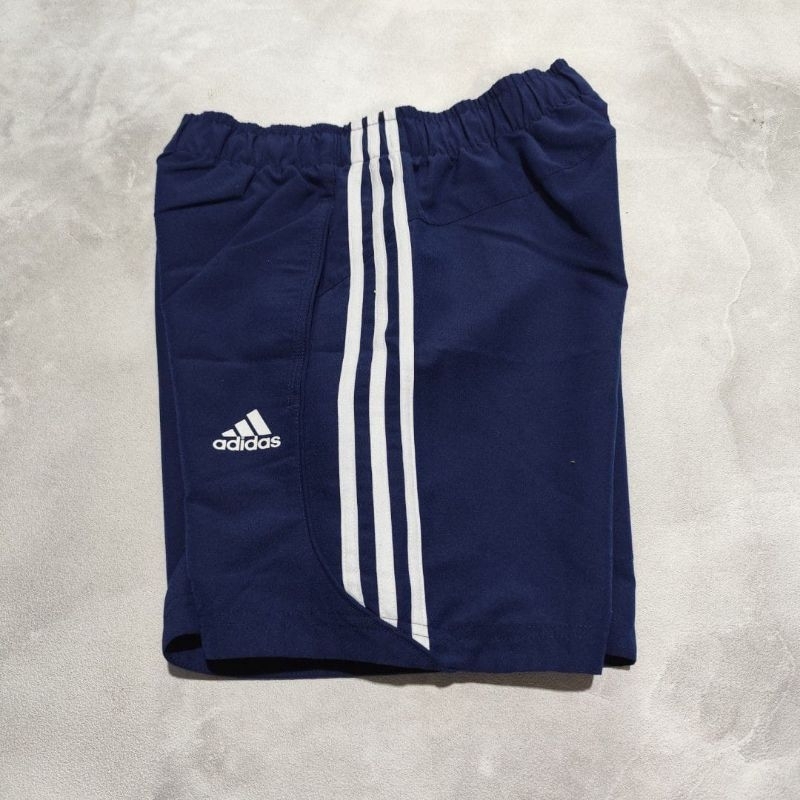 Celana pendek pria olahraga adidas essential navy