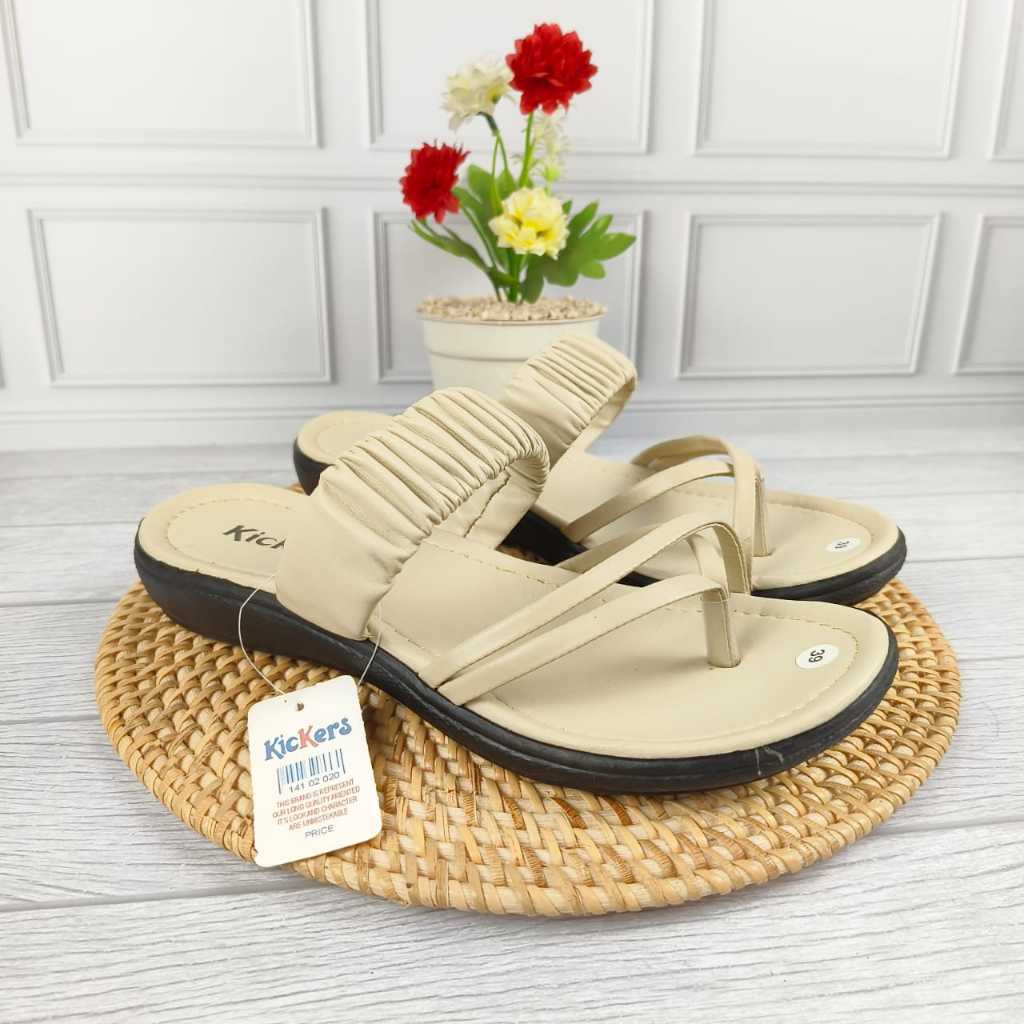 Sandal Kickers Wanita Teplek Jepit Kekinian Sandal Wedges Wanita Kickers Kerut | Sandal Flat Wanita