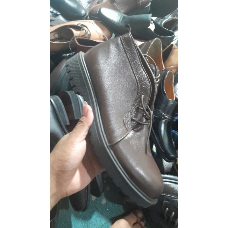 Sepatu Buccheri Boot Men polos