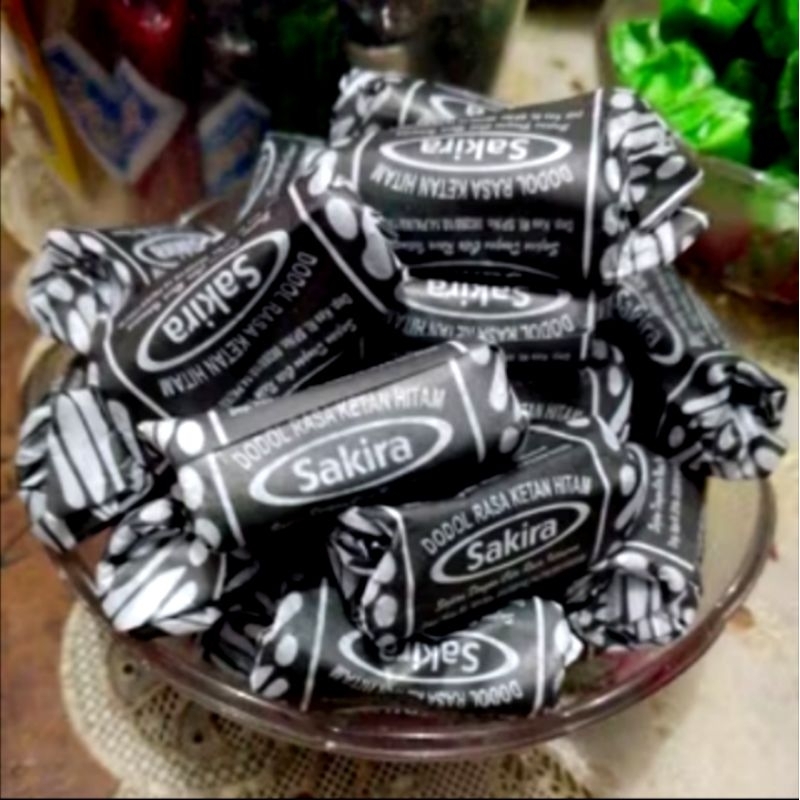 

Dodol ketan hitam asli Garut 1kg rasa manis legit khas mantap kenyal oleh oleh dari Garut Gunung Cikuray#