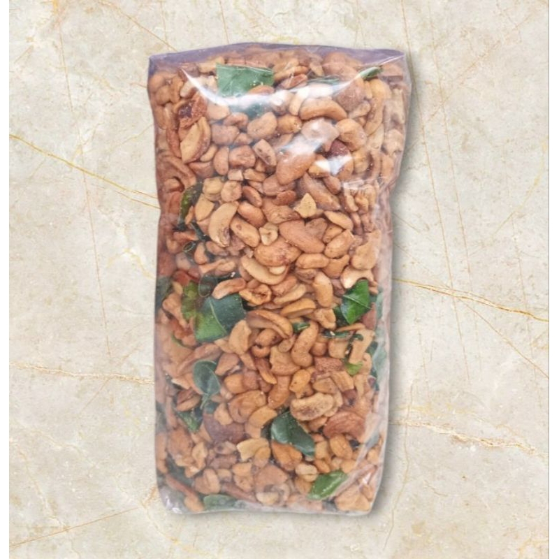 

kacang mete patahan matang original 100gram + daun jeruk