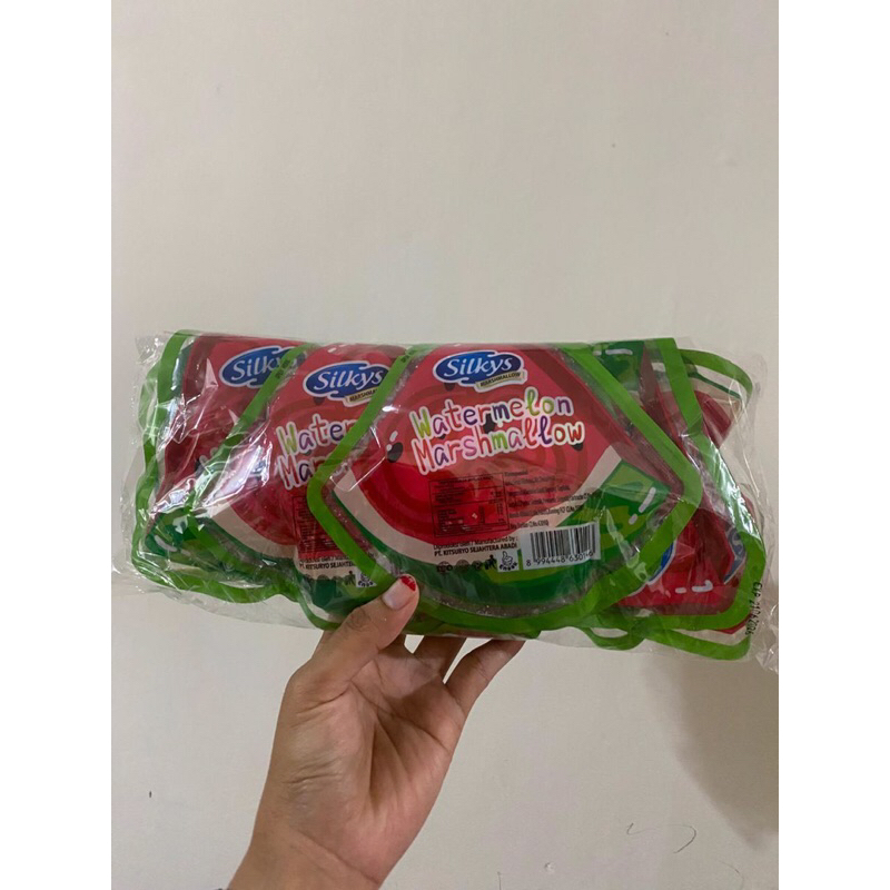 

MARSHMALLOW SILKYS ANEKA RASA ANEKA BENTUK PAK ISI 10 pcs by YELLOW SNACKS