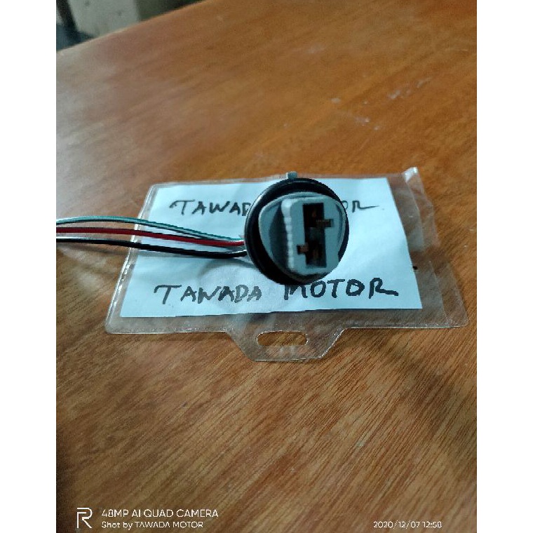 55BEST SELLER SOKET FITTING LAMPU REM BELAKANG HONDA CRV GEN1 GEN2 GEN3