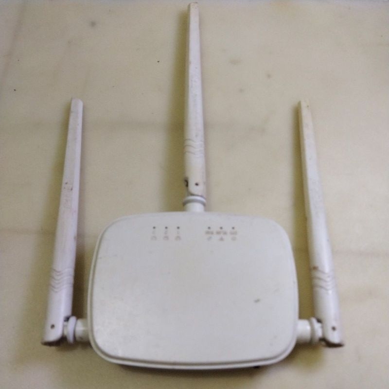 router Wi-Fi tenda N318
