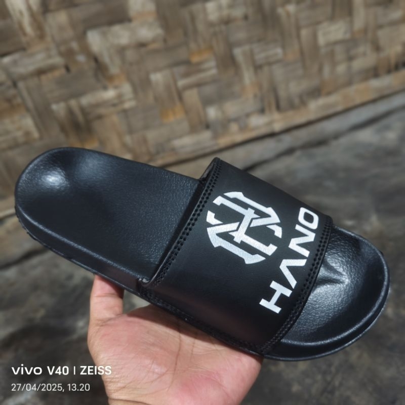LIMITED Sandal slop polo terbaru/sandal slide elegan/Sandal slip on grade ori pria/wanita KEKINIAN