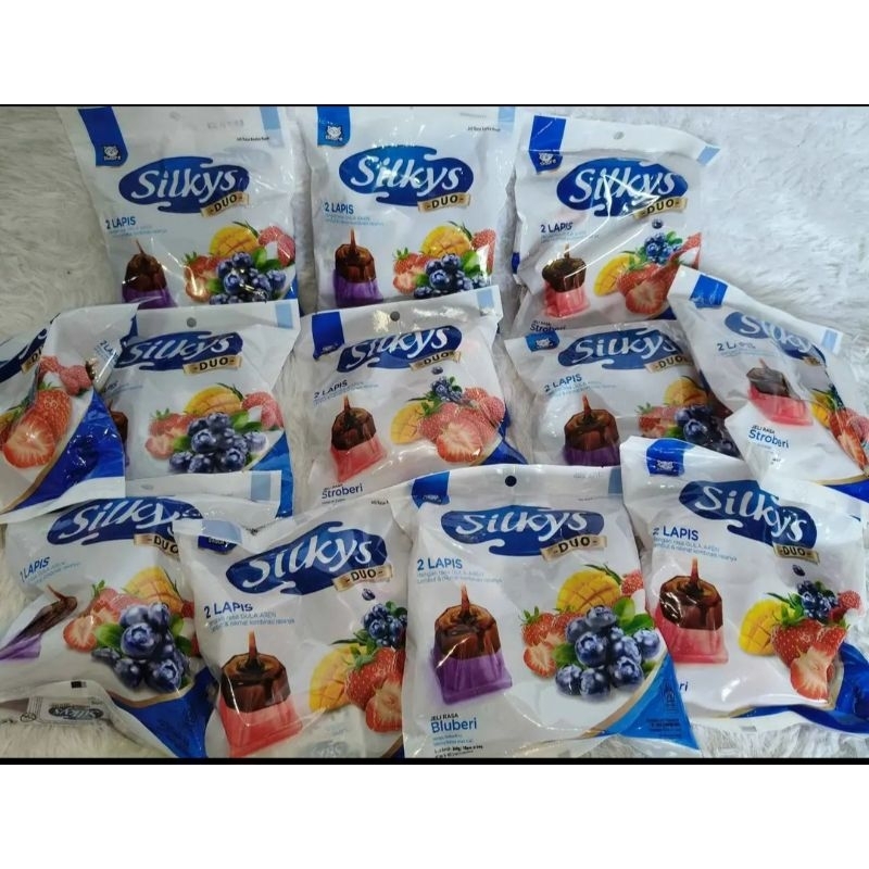 

Puding Silkys Dua 2 Lapis Gula Aren Mix rasa 5 Pack isi 50 Pcs Exp 2026