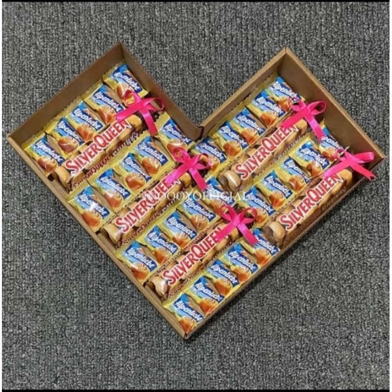 

Hampers Coklat Silver Queen Chunky Love Edition / Hampers Coklat Valentine /Hampers Valentine / Coklat Valentine Chocolate Cokelat