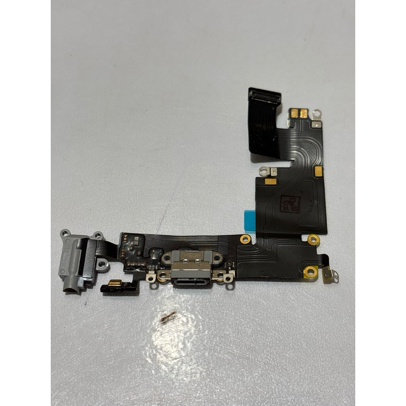FLEXIBLE KONEKTOR CHARGER / UI CAS IPHONE   6 PLUS