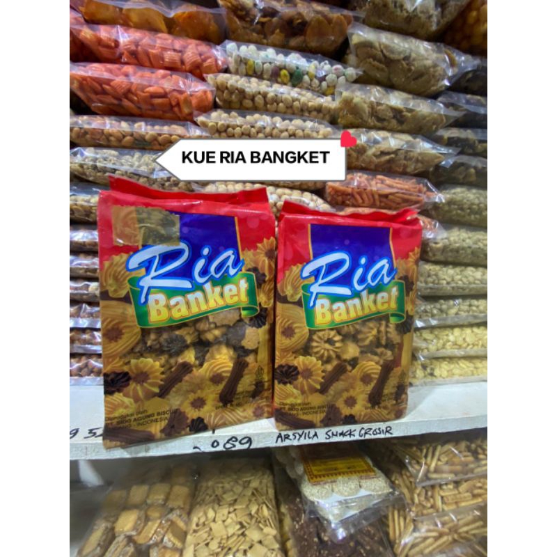 

Snak Kiloan Kue Ria Bangket Bungkus 400gr