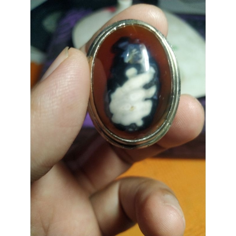 Batu Garut motif gambar Tangan menggenggam pipa Unik kode 7/128