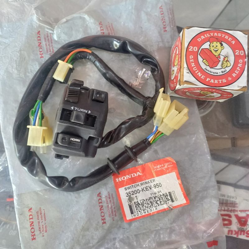 SAKLAR SAKELAR HOLDER LAMPU KIRI HONDA SUPRA X 100 TROMOL ORIGINAL KGD TEC 35200-KEV-950