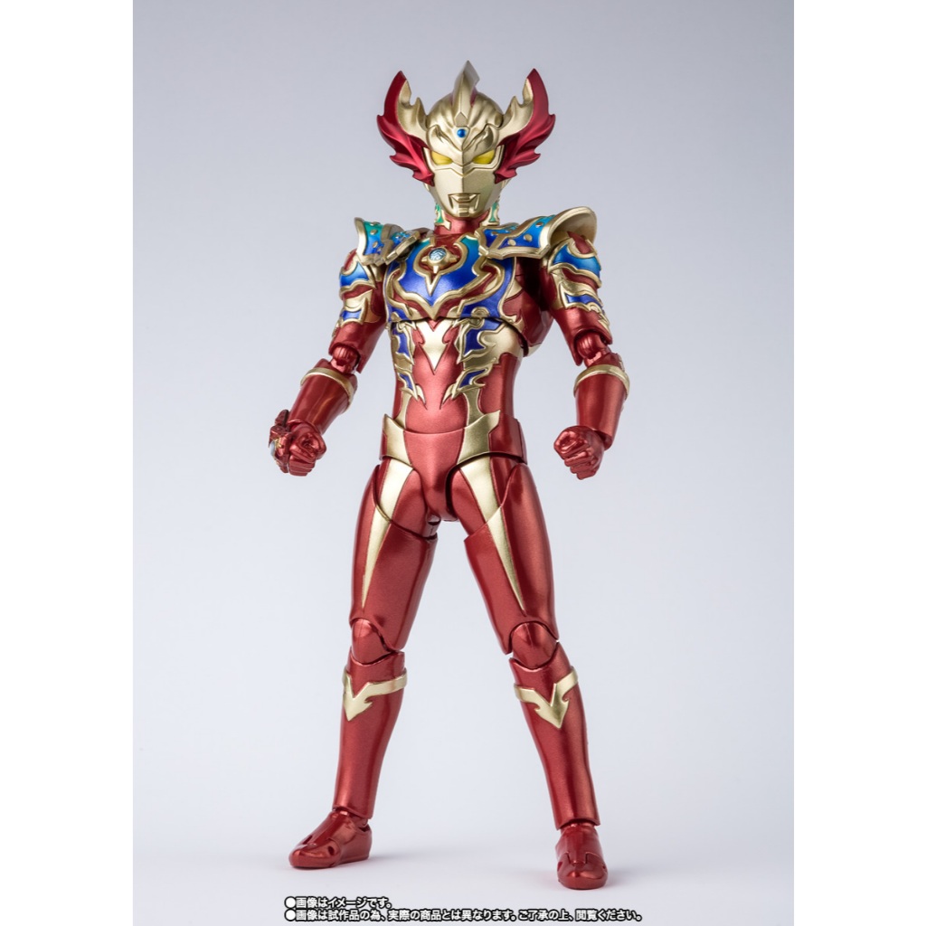 Bandai SHFiguarts SHF - Ultraman Taiga Tri Strium Rainbow