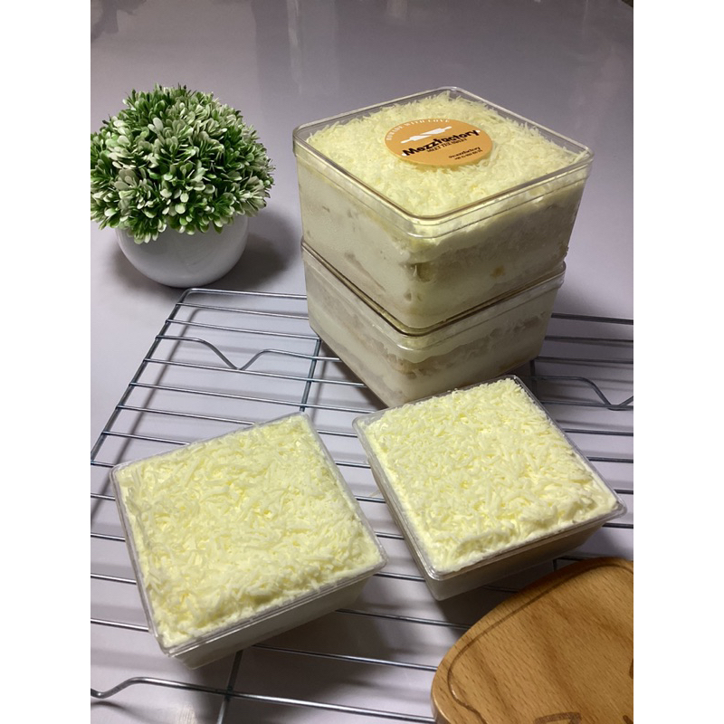

Tres Leches Dessert Box / Milk Bath /