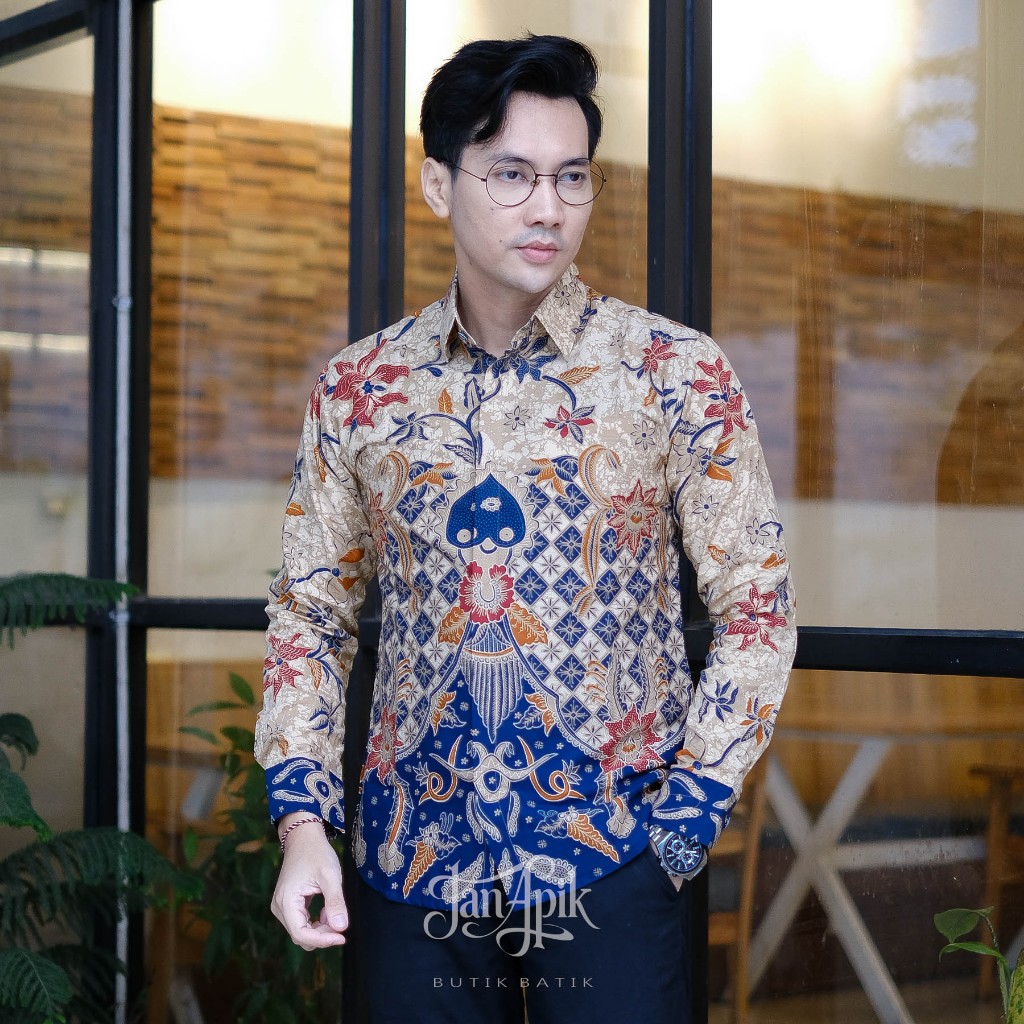 JAN APIK | Baju Batik Pria Lengan Panjang, Katun Premium, Lapis Furing, Mewah. Warna Krem Biru