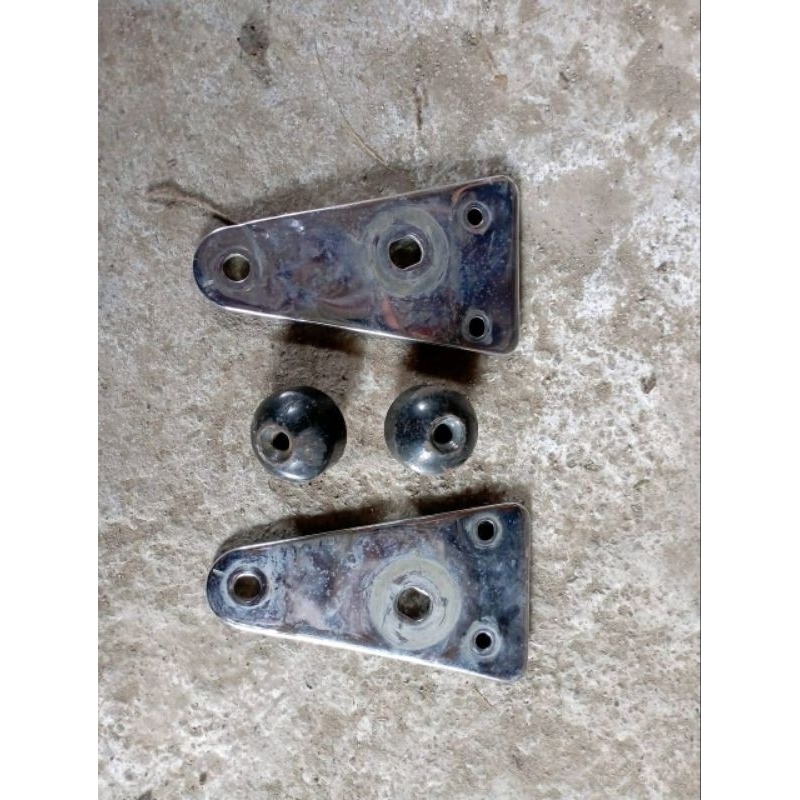 KUPINGAN LAMPU DEPAN MEGAPRO PRIMUS MP LAMA