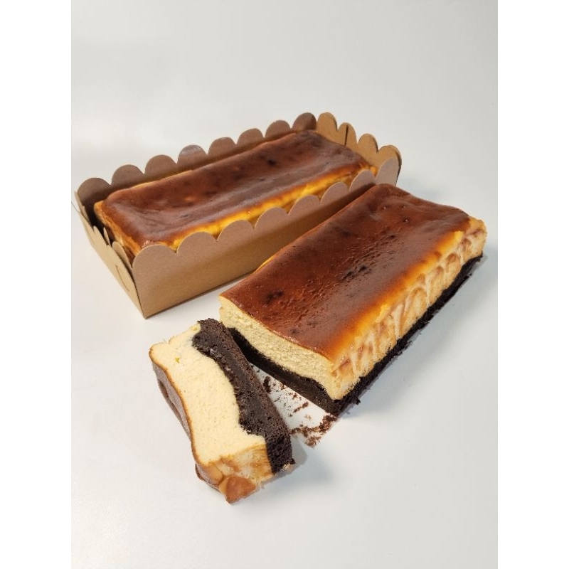 

burnt chesee cake brownies satu loyang ukuran 22x10cm