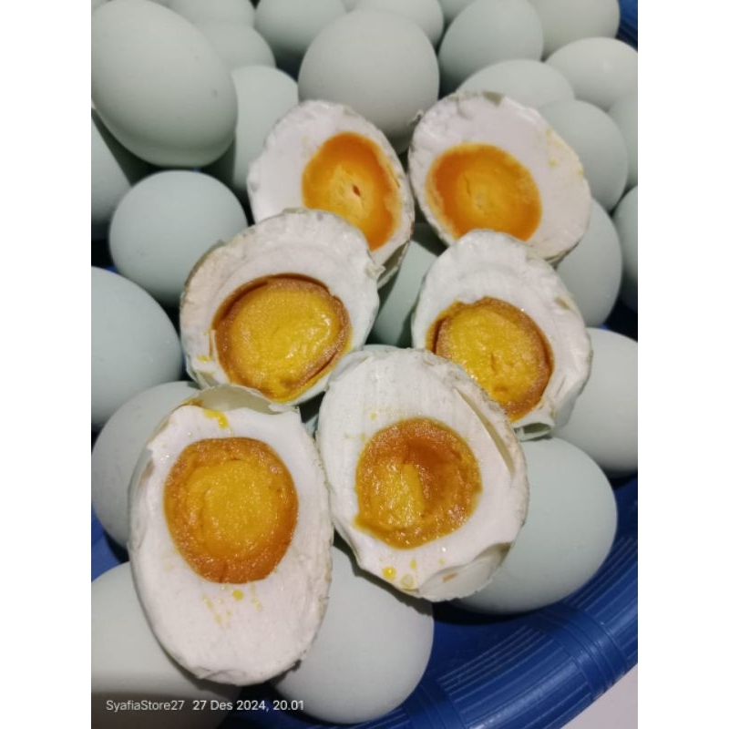 

Telur asin asli brebes sehat dan bergizi sudah matang dan masir isi 10butir