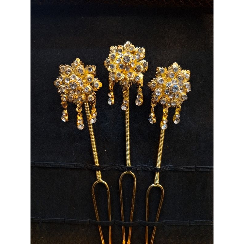 MENTUL ANYELIR FULL BATU PUTIH