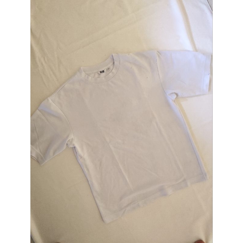 Baju Kaos Uniqlo U Airsm On Tag S