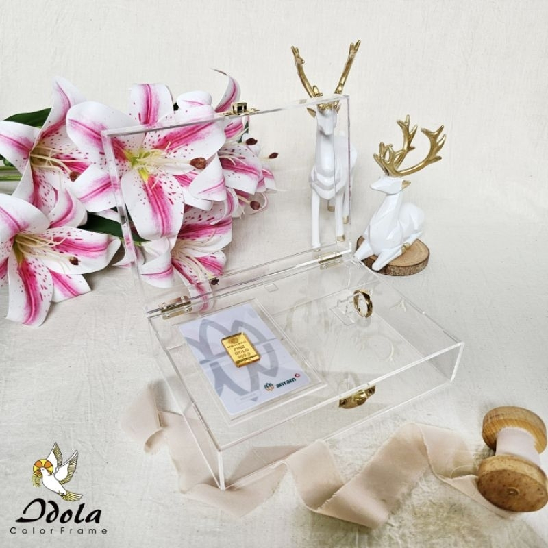 IDOLA FRAME - AKRILIK TEMPAT LOGAM MULIA PERHIASAN/ TEMPAT CINCIN /TEMPAT EMAS /MAHAR PERNIKAHAN/ HA