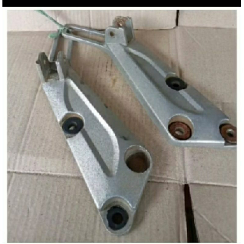 fustep step bagian belakang Honda Supra fit lama original copotan motor