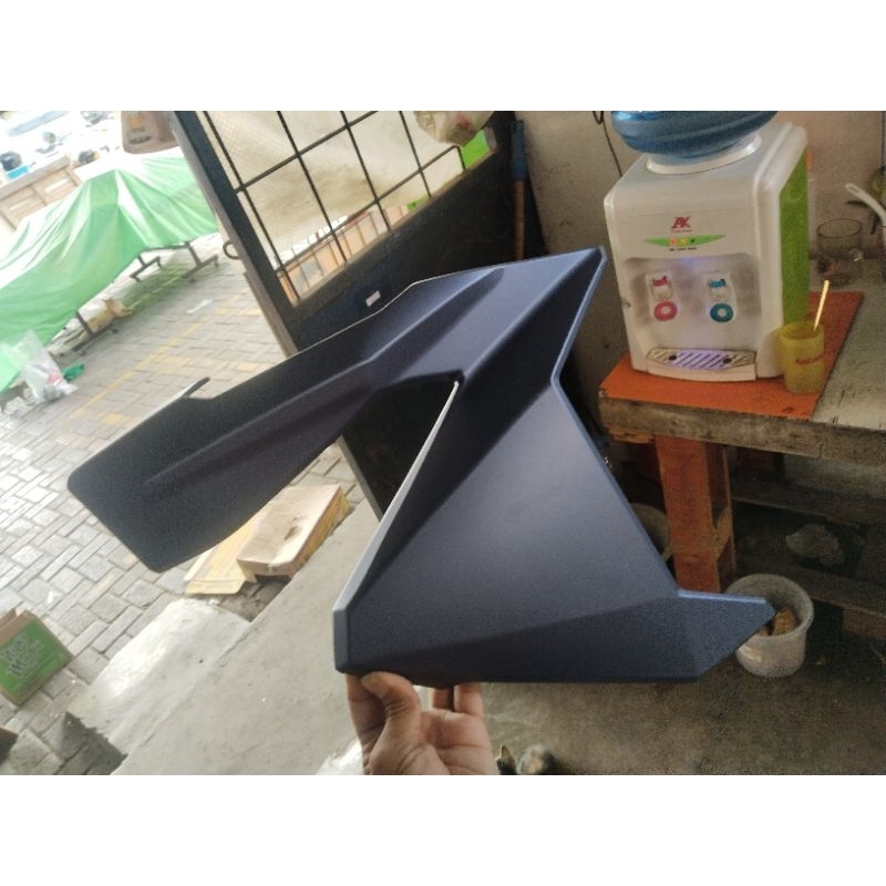 Body cover sayap depan vario 150