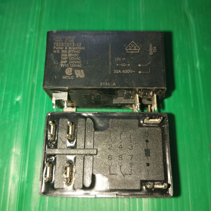 RELAY JUMBO 12V 30A 400V KAKI 6