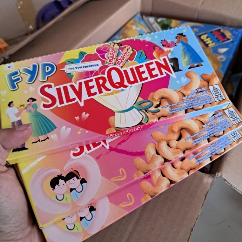 

SilverQueen Milk Chocolate Cashew Valentine 2 x 55gr